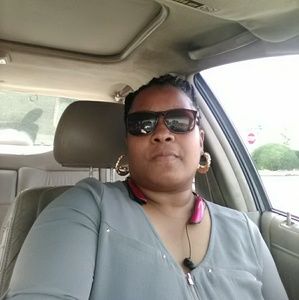 Meet your Posher, Shenika